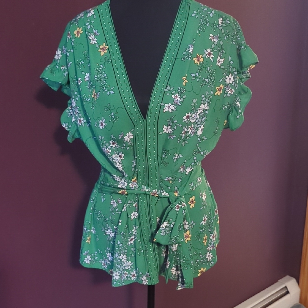 Max Studio Green Ruffled Wrap Blouse with Tie Front
